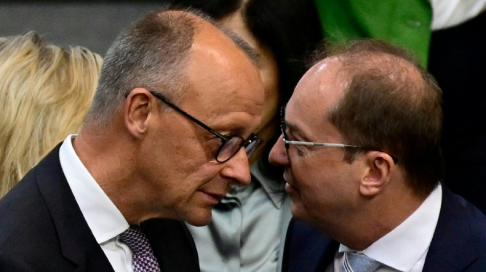 Alemanha deporta 81 afegãos com condenações judiciais