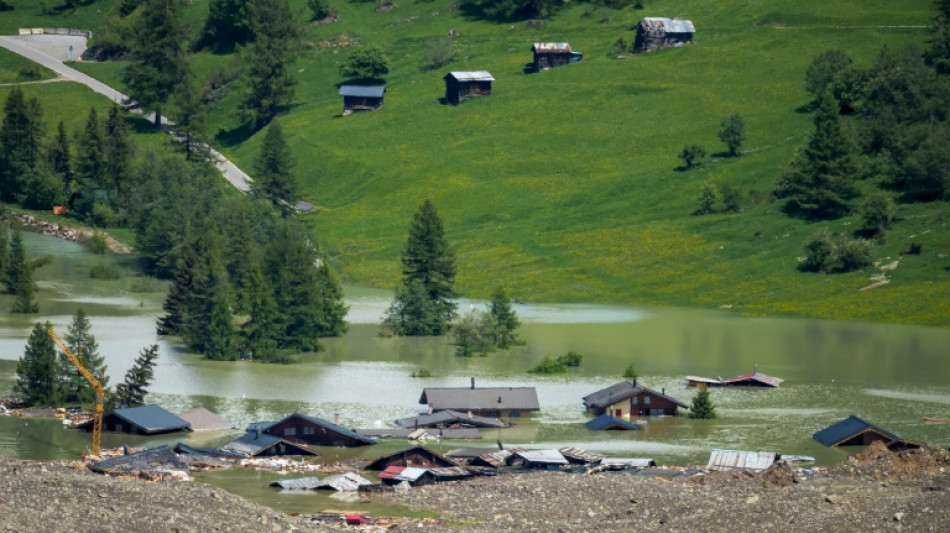 Gletscherabbruch in der Schweiz: Banges Warten und leise Hoffnung