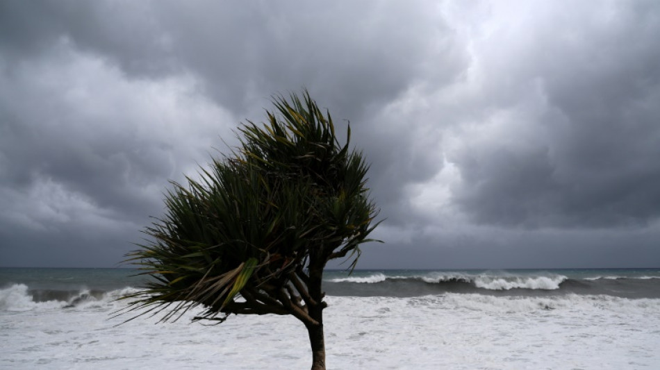 Le cyclone Freddy affaibli frappe la c&ocirc;te malgache, premier mort