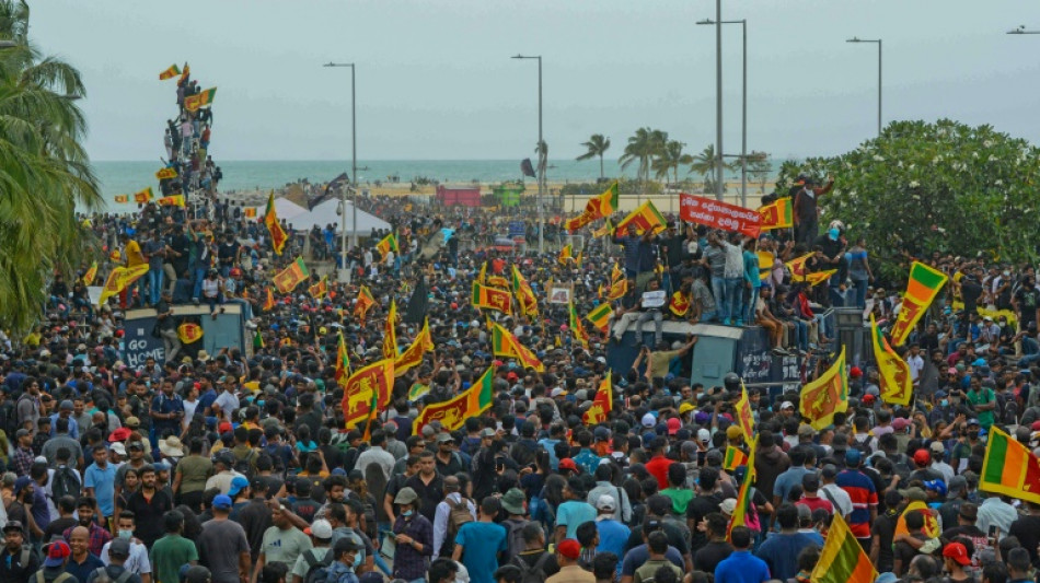 Le pr&eacute;sident du Sri Lanka fuit son palais envahi par des manifestants