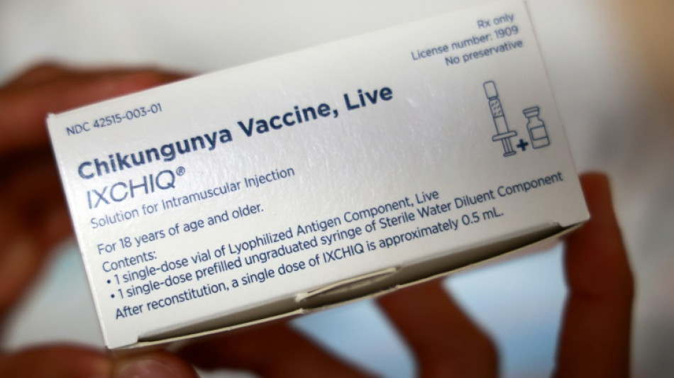Chikungunya &agrave; la R&eacute;union: les autorit&eacute;s retirent de la vaccination les seniors