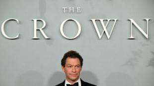 Serie "The Crown" mostrar&aacute; la perspectiva del rey en divorcio con Diana, seg&uacute;n su protagonista