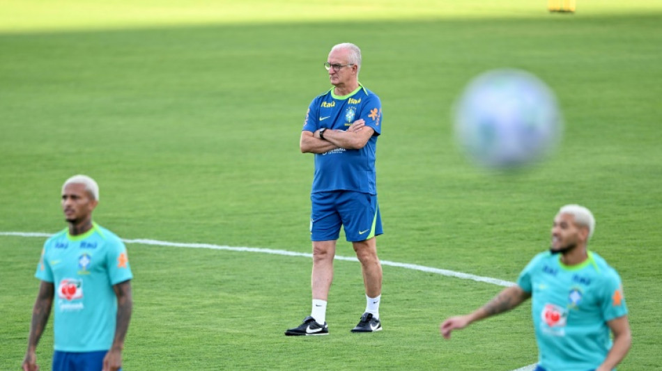 Brasil x Col&ocirc;mbia e cl&aacute;ssico entre Uruguai e Argentina marcam retorno das Eliminat&oacute;rias