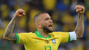 Mexico's Pumas sign Brazil's Dani Alves