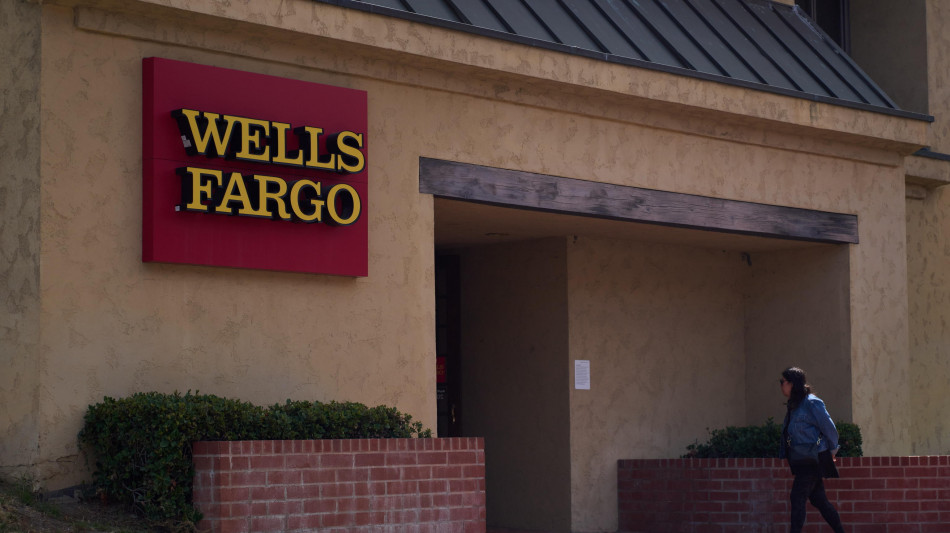 Wells Fargo chiude il trimestre con utile in aumento del 12%