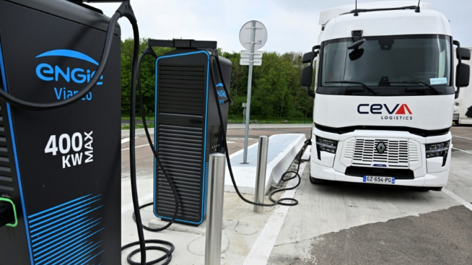 Des stations-relais pour camions &eacute;lectriques, une solution pour d&eacute;carboner le transport routier