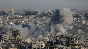 Gaza: la D&eacute;fense civile annonce la mort de 26 Palestiniens pr&egrave;s de centres d'aide