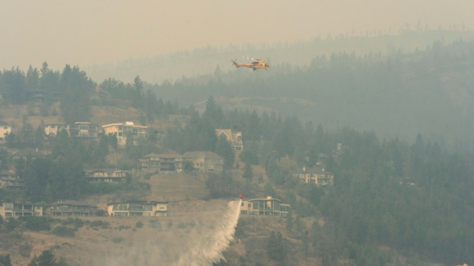 Los incendios forestales en Canad&aacute; se propagan mientras contin&uacute;an las evacuaciones