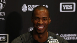 Jason Collins, ex-jogador da NBA, diz estar lutando contra câncer cerebral
