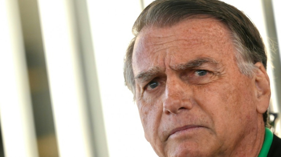 Les avocats de Bolsonaro demandent l'acquittement &agrave; son proc&egrave;s pour tentative pr&eacute;sum&eacute;e de coup d'Etat