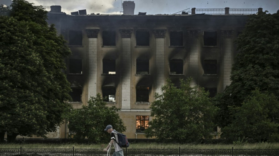 "Tous les jours quelque chose br&ucirc;le": d&eacute;sespoir et r&eacute;signation &agrave; Lyssytchansk