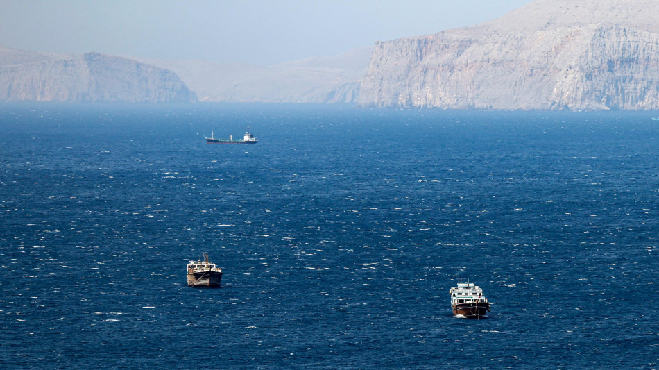 Scatta il blocco dello Stretto di Hormuz deciso da Trump