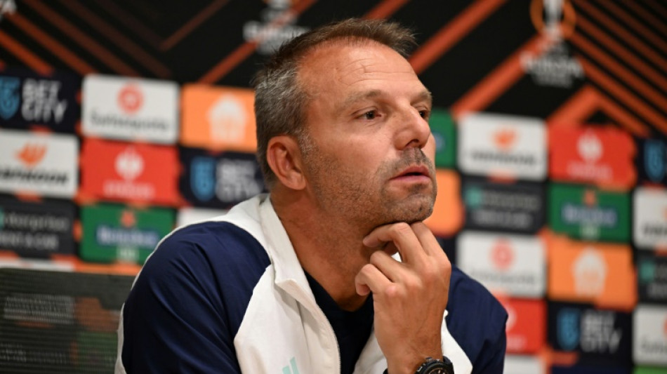 Penúltimo no campeonato holandês, Ajax demite técnico Maurice Steijn