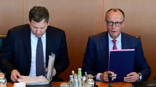 Kabinett beschlie&szlig;t Eckpunkte f&uuml;r Haushalt 2027 - Milliardenl&uuml;cken bleiben