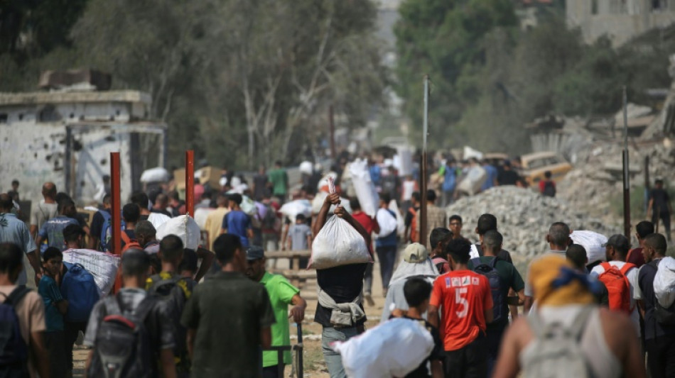 Israël annonce la reprise des parachutages d'aide sur la bande de Gaza affamée