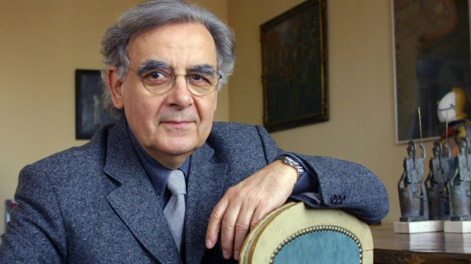 Les obs&egrave;ques de Bernard Pivot mardi dans le Beaujolais