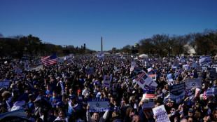 Dezenas de milhares de pessoas v&atilde;o &agrave;s ruas de Washington em apoio a Israel