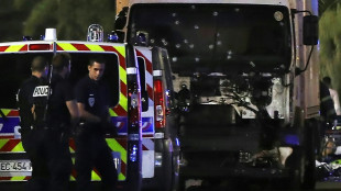 Attentat de Nice: les enqu&ecirc;teurs marqu&eacute;s par une "sc&egrave;ne de crime hors norme"