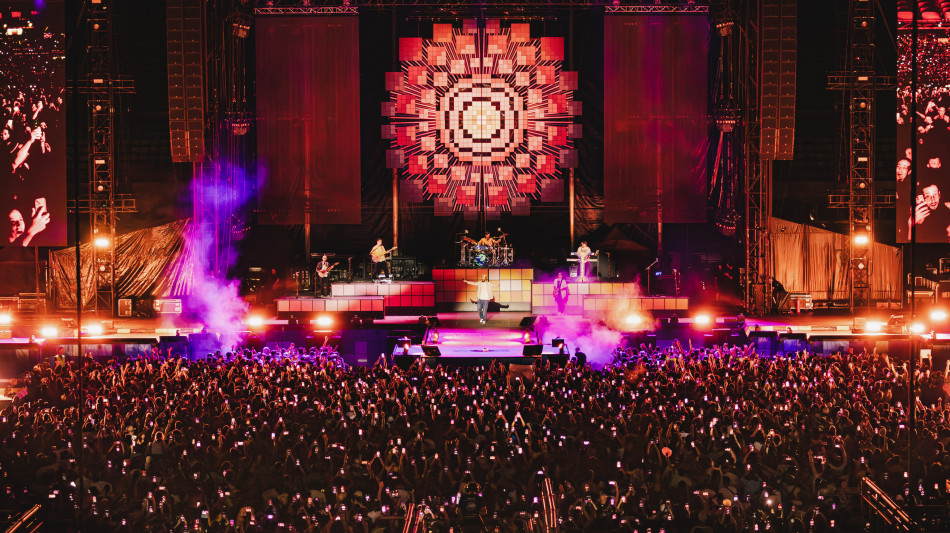 I Pinguini Tattici Nucleari annunciano il nuovo tour negli stadi nel 2027