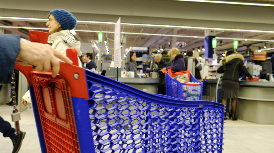 Sindacati, inaccettabili 175 licenziamenti Carrefour a Milano