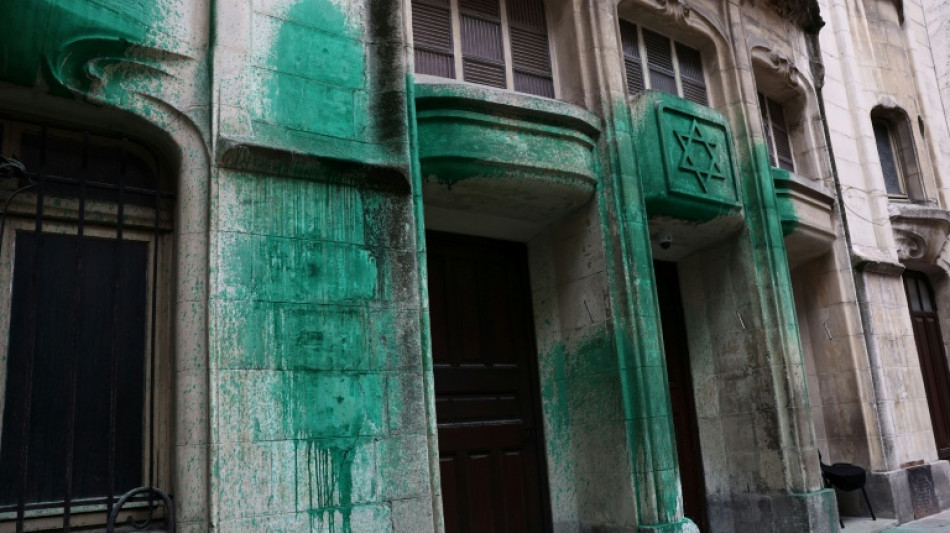 Pintadas en el memorial del Holocausto y varias sinagogas de Par&iacute;s