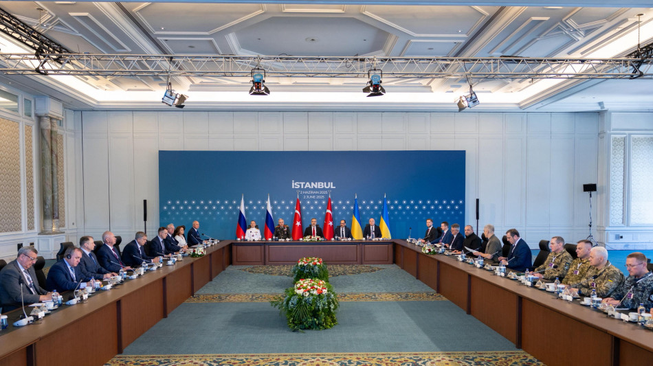 Zelensky, nuovi colloqui Russia-Ucraina mercoledì