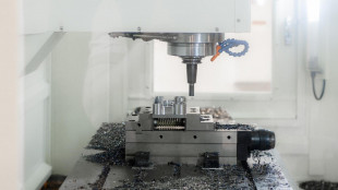 Il fatturato dell'industria cala dello 0,1% sul mese, invariato sull'anno