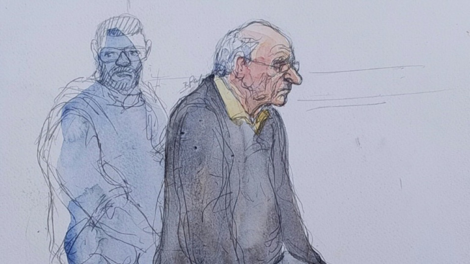 El juicio en Francia contra un excirujano pederasta queda visto para sentencia