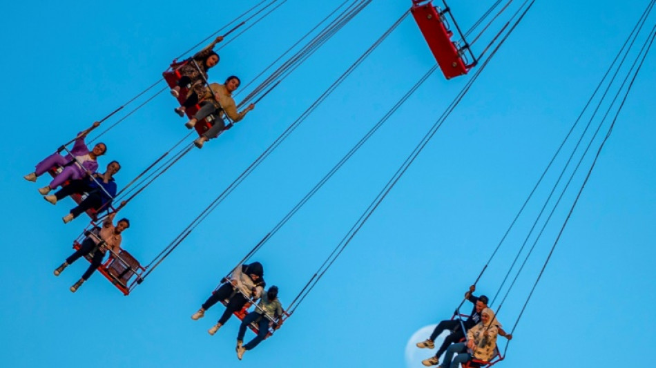 F&uuml;nf Verletzte bei Unfall mit Kettenkarussell auf Bayreuther Fr&uuml;hlingsfest