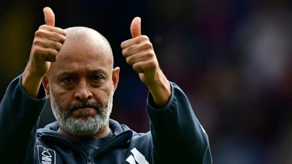 Forest boss Nuno plans Marinakis talks after transfer issues