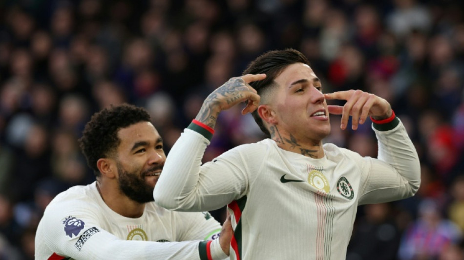 Aston Villa beat Newcastle to stay in title hunt, Chelsea climb into top four