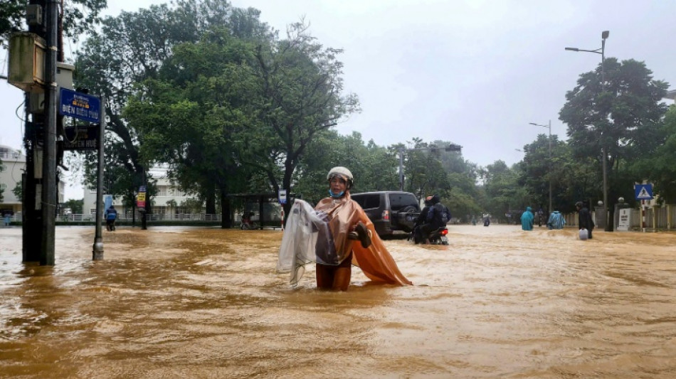 Lluvias récord en Vietnam dejan siete muertos e inundan 100.000 viviendas