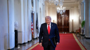 Trump abre caminho para novas tarifas sobre minerais e eletr&ocirc;nicos