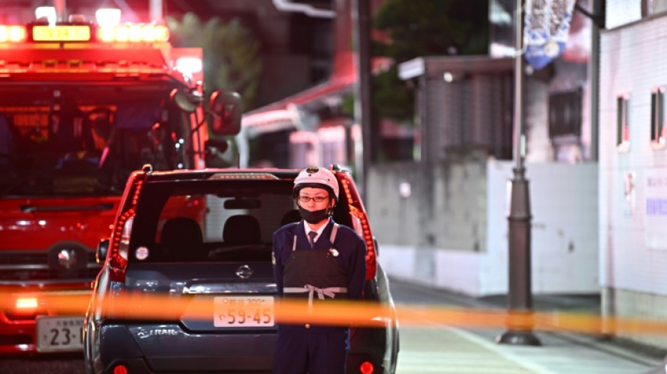 Hombre presuntamente armado toma rehenes en una oficina de correo de Jap&oacute;n