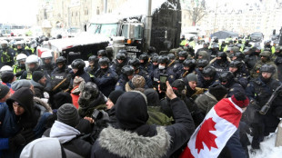 La tension monte &agrave; Ottawa entre la police et les derniers manifestants