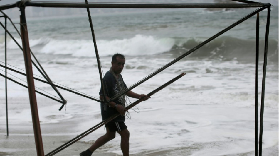 Agatha se degrada a tormenta tropical en la costa suroeste de M&eacute;xico 