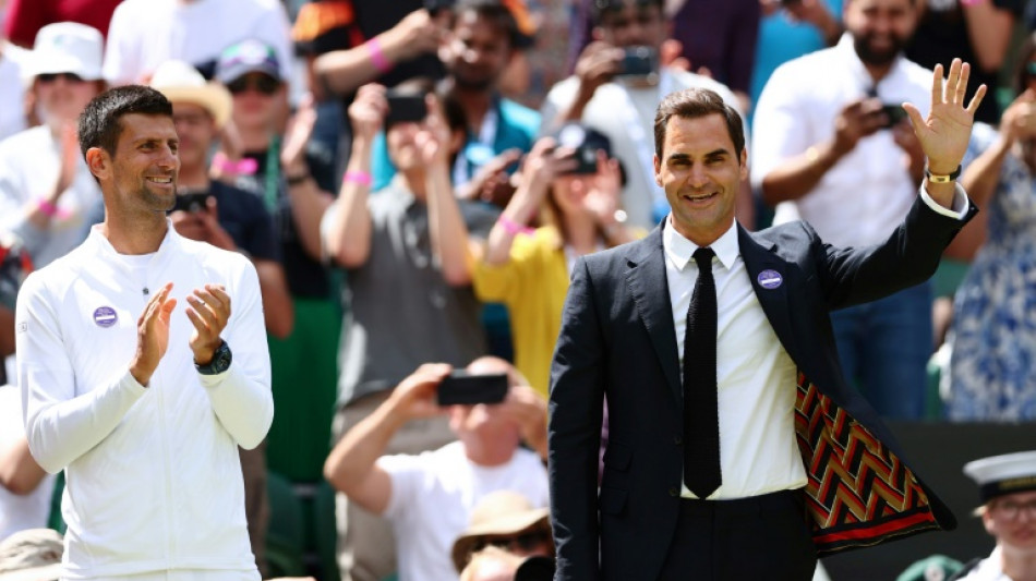 Tennis: Djokovic rend finalement hommage &agrave; Federer 