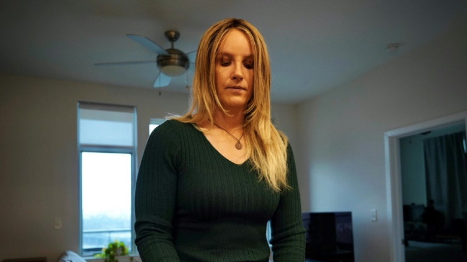 Una campa&ntilde;a de desinformaci&oacute;n amenaza la carrera de una piloto militar trans en EEUU