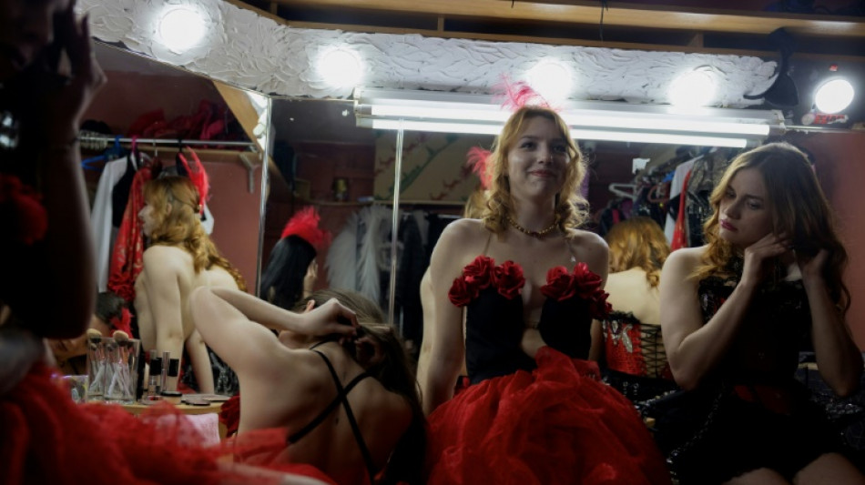 Dans un club de strip-tease ukrainien, la guerre mise &agrave; nu