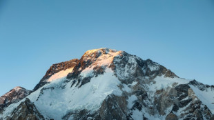 Pakistan: reprise des recherches pour sept alpinistes disparus, trois corps retrouv&eacute;s
