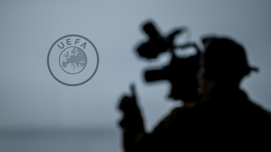 Verkehrskonzept f&uuml;r Fu&szlig;ball-EM: Ministerium plant Sonderz&uuml;ge und Nachtfl&uuml;ge