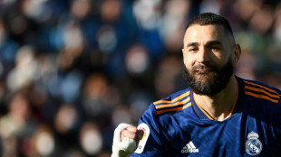 El Real Madrid vence sufriendo al Celta 2-1 y se acerca al t&iacute;tulo