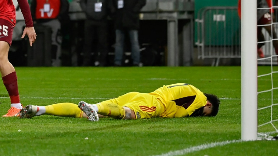 Kaiserslautern vence Saarbr&uuml;cken (2-0) e vai &agrave; final da Copa da Alemanha