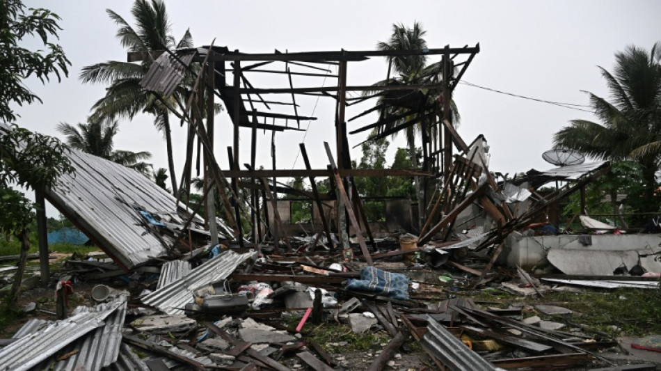 Cambodge-Thaïlande: début des négociations en Malaisie, au cinquième jour des combats