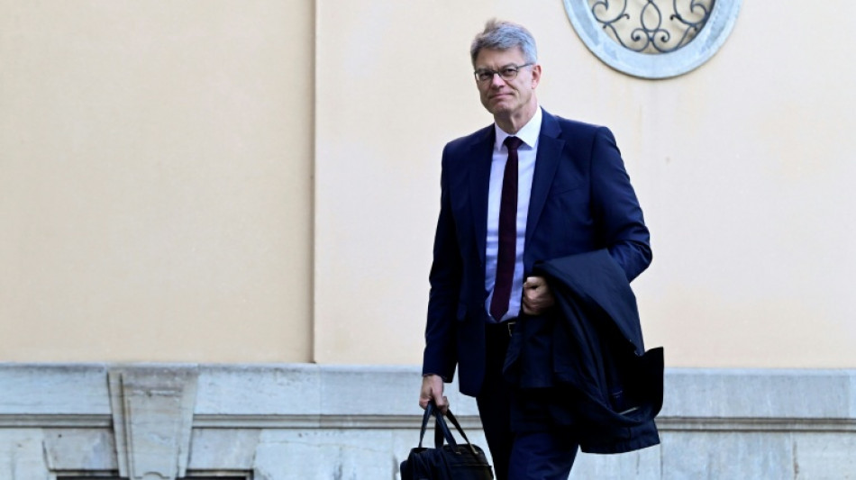 Verkehrsminister Schnieder erteilt Baufreigabe für 23 Straßenprojekte