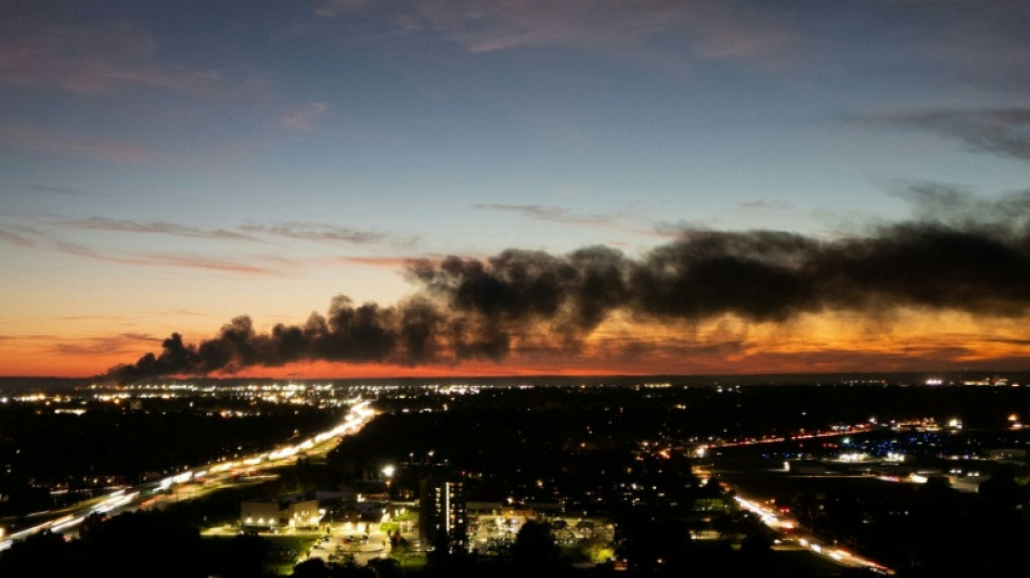 Zahl der Toten bei Absturz von Frachtflugzeug in den USA auf zwölf gestiegen