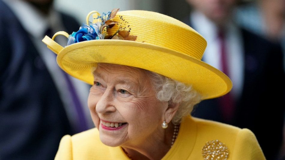 Queen Elizabeth II. ger&auml;t vor Thronjubil&auml;um mit Flugzeug in starkes Gewitter