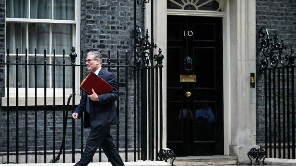 Keir Starmer suspende a diputados laboristas rebeldes en Reino Unido