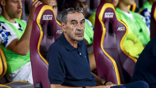 Serie A: Sarri, 'oggi distanti dalla Roma, loro lotteranno per il titolo'