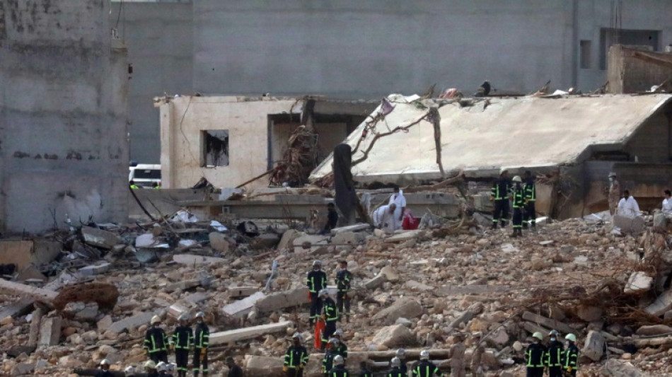 Ajuda internacional chega &agrave; L&iacute;bia ap&oacute;s inunda&ccedil;&otilde;es devastadoras